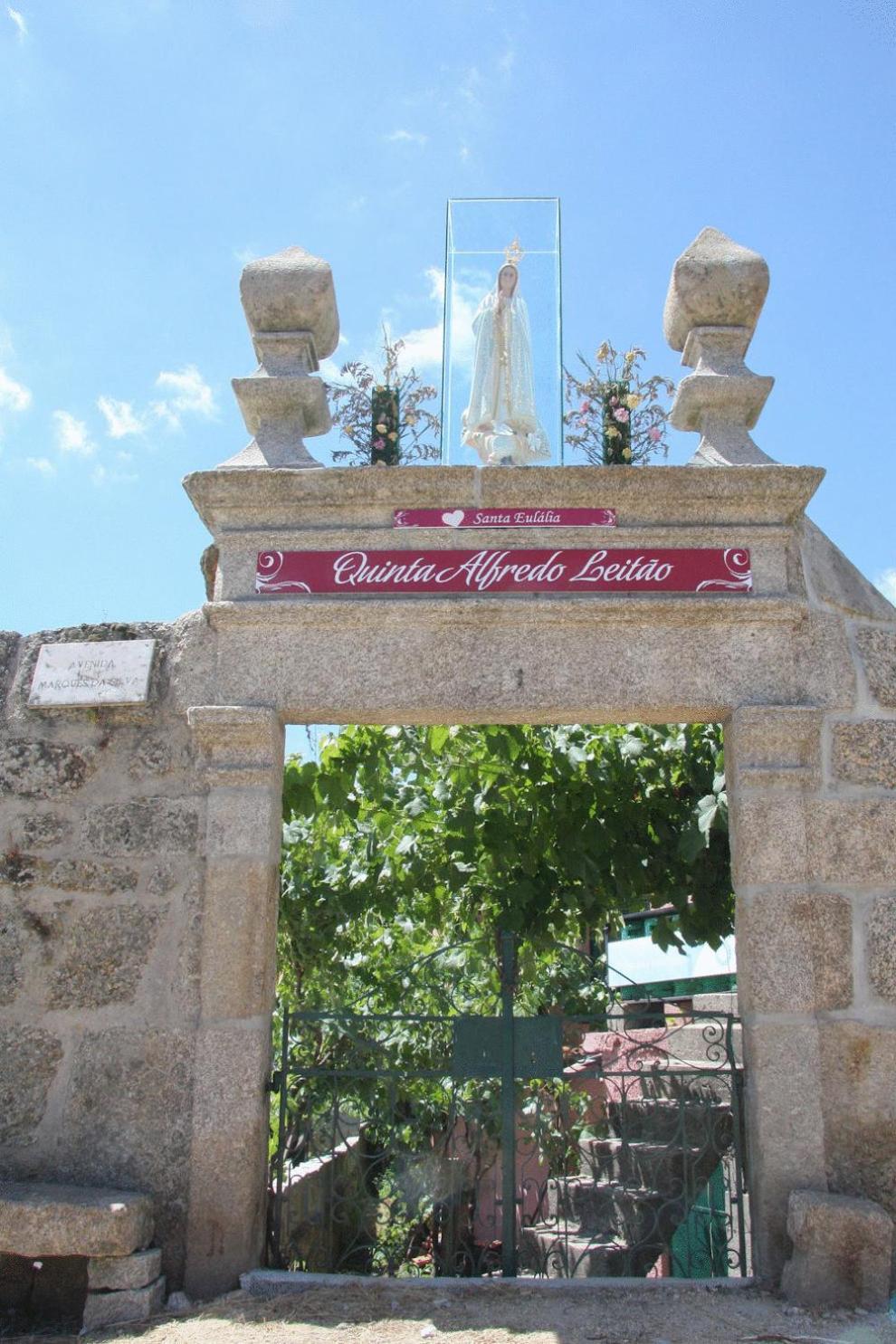 Seia Alojamento D Ines מראה חיצוני תמונה